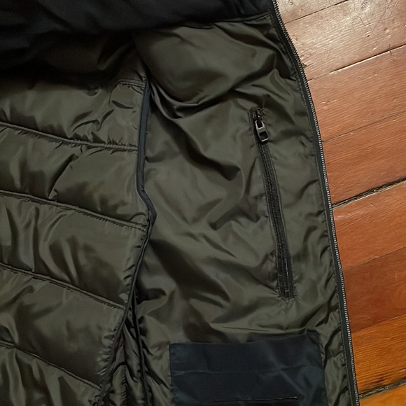 Zara Navy Blue Puffer Vest - Picture 13 of 13